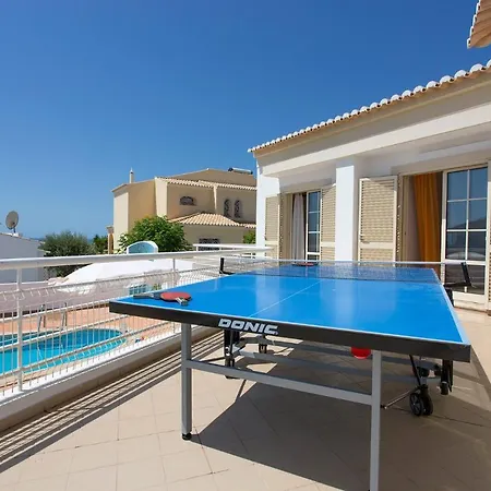 Primavera By 阿尔布费拉