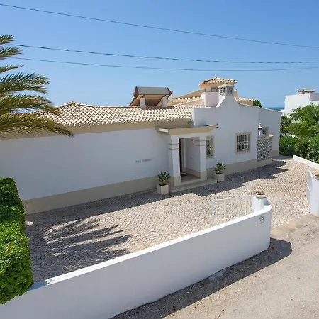 Primavera By ヴィラ *