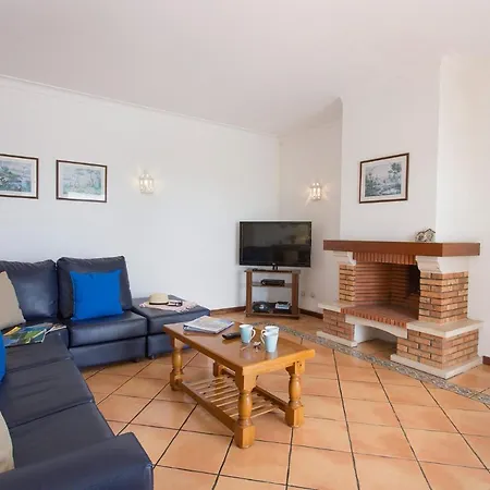 Primavera By * Αλμπουφέιρα